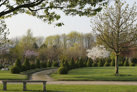 Topiary Crescent